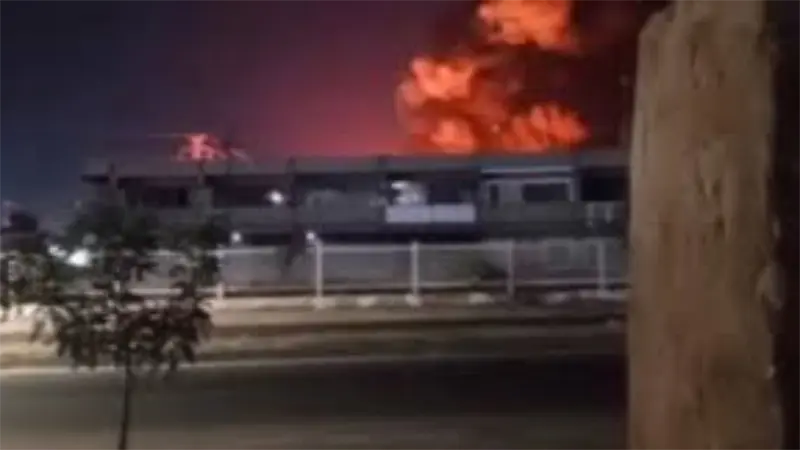 Planta química incendiada en Venezuela niega haber sido blanco de ataque de Trump