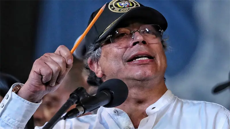 Petro pide a la fiscal colombiana que solicite a España extradición de guerrillero de ELN