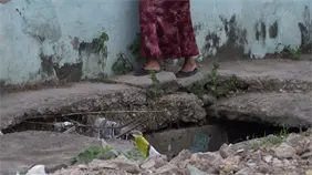 Deterioro aceras Sabana Perdida pone en riesgo a peatones en Santo Domingo Norte Deterioro aceras Sabana Perdida pone en riesgo a peatones en Santo Domingo Norte