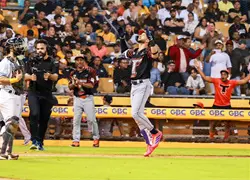Toros ganan re&ntilde;ido partido ante &Aacute;guilas en Santiago