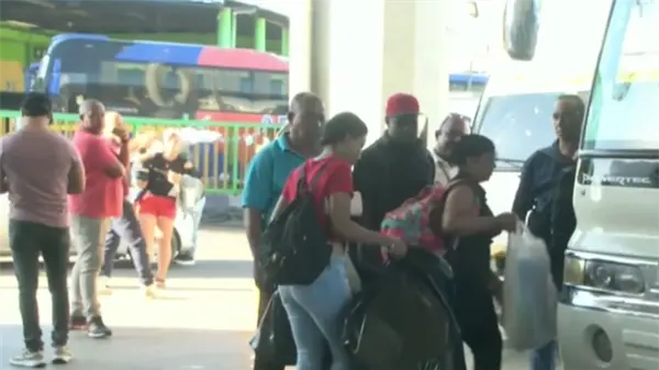 Aumenta el desplazamiento de viajeros hacia el interior del país por fiestas de fin de año