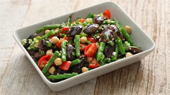 Cena navide&ntilde;a termina en emergencia: un hombre sufre un grave desgarro de es&oacute;fago tras comer lentejas