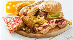 La publicidad de la comida basura, prohibida en Reino Unido salvo en horas nocturnas