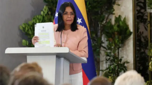 La vicepresidenta asegura que Nicol&aacute;s Maduro es el &uacute;nico presidente de Venezuela