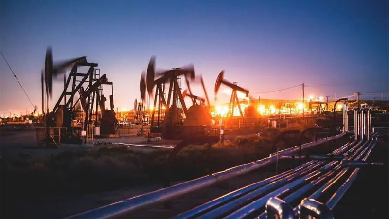 La OPEP+ mantendr&aacute; su oferta de crudo sin cambios hasta abril