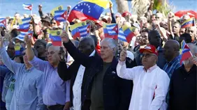 Incertidumbre pol&iacute;tica y econ&oacute;mica total en Cuba tras la acci&oacute;n de EEUU contra Maduro