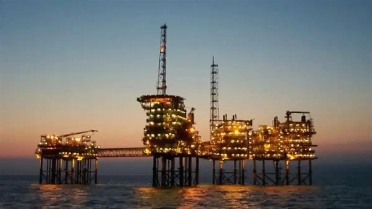 El petróleo Brent sube un 1,66 % tras la intervención militar de EE.UU. en Venezuela