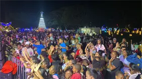 Alcaldesa Betty Gerónimo encabeza Show de Reyes en el Parque las Luces Alcaldesa Betty Gerónimo encabeza Show de Reyes en el Parque las Luces