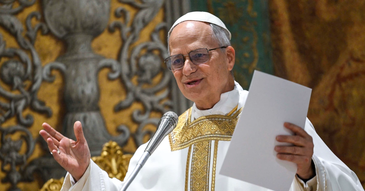 León XIV pide que la artesanía de la paz se imponga a la industria de la guerra