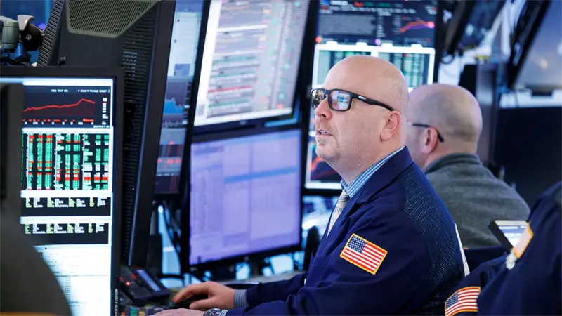 Wall Street cierra en verde con el Dow Jones en m&aacute;ximos hist&oacute;ricos