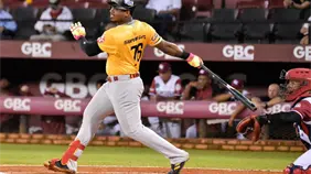 &Aacute;guilas suman triunfo frente a Gigantes