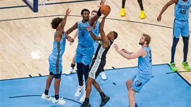 El tapón de Aldama, alianza Doncic-LeBron y la peor racha de los Pacers