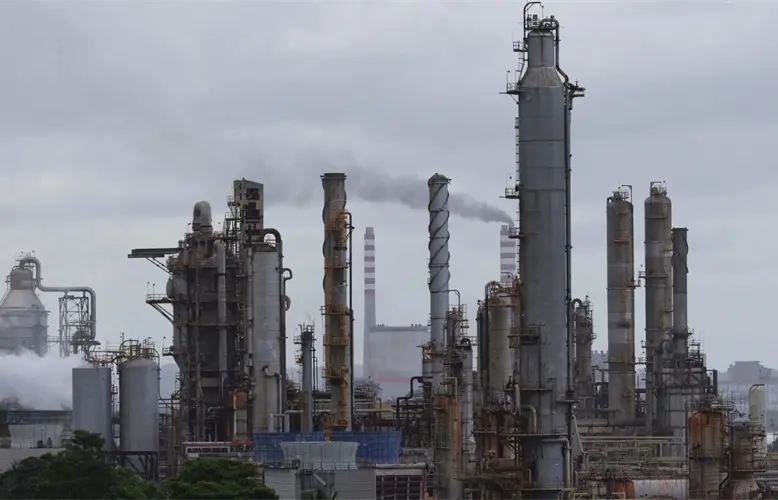 Estatal venezolana PDVSA confirma negociación para venta de petróleo a Estados Unidos