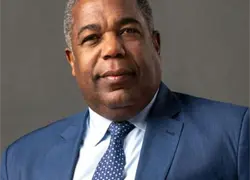 &iexcl;Adi&oacute;s con la frente en alto! Tony Pe&ntilde;a Guaba cierra cinco a&ntilde;os al frente del Gabinete de Pol&iacute;tica Social