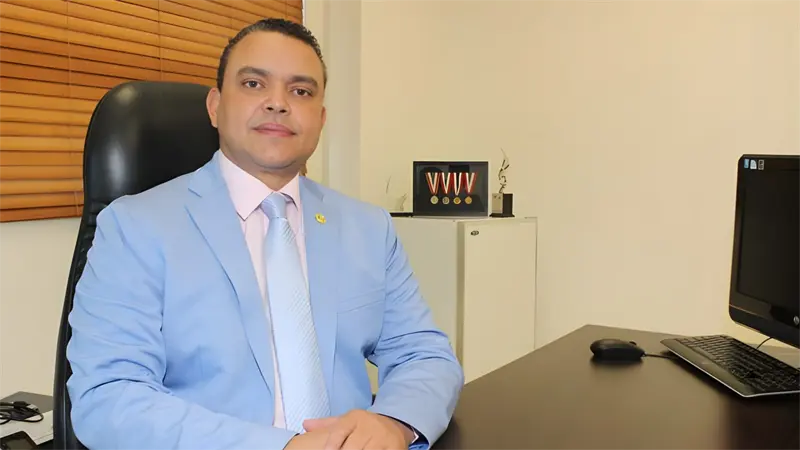 Presidente Abinader designa a Julio Landr&oacute;n como director del Servicio Nacional de Salud