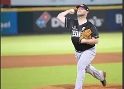 Leones del Escogido vencen 5-0 a Gigantes del Cibao en estadio Juli&aacute;n Javier