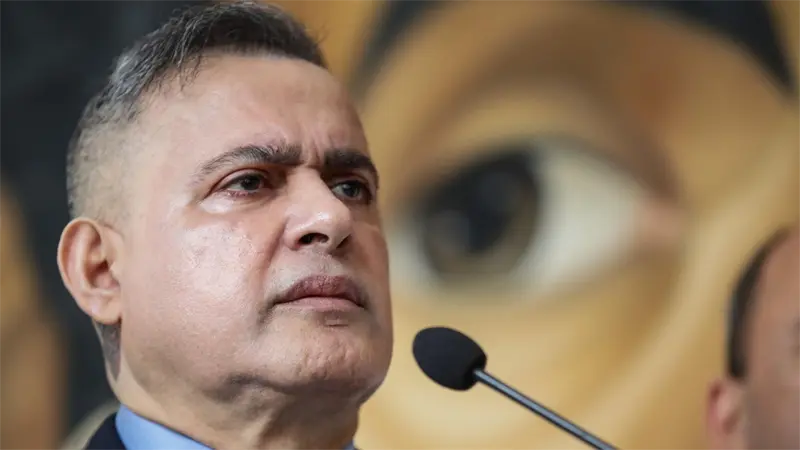 El fiscal general venezolano dice que liberación de presos políticos es una muestra de paz