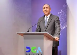 Nelson Arroyo asume direcci&oacute;n de Aduanas con enfoque en recaudaci&oacute;n y comercio exterior