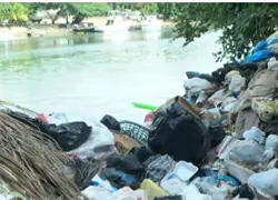 Vertedero improvisado a orillas del r&iacute;o Haina pone en riesgo a la comunidad de La Placeta
