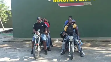 Ej&eacute;rcito intercepta motocicletas con 11 haitianos indocumentados durante operativos en Mao
