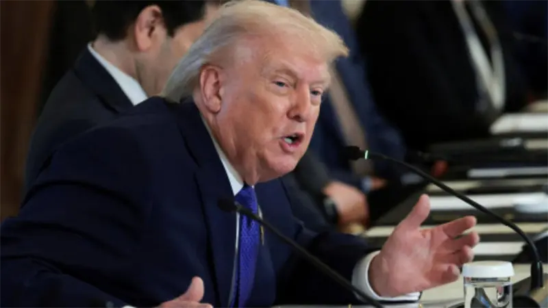 Trump advierte a Cuba de que no recibir&aacute; m&aacute;s petr&oacute;leo ni dinero de Venezuela