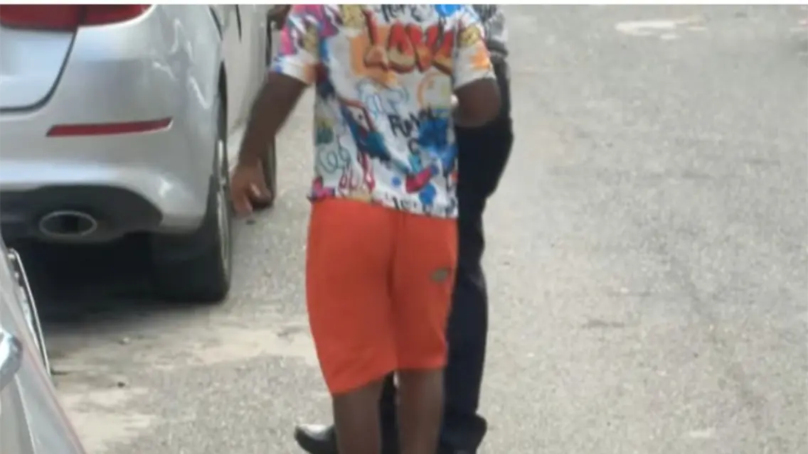 Infancia bajo amenaza: voces de una sociedad angustiada