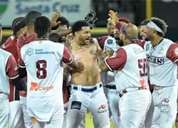 Gigantes vencen 2-1 a los Toros; contin&uacute;an en el sot&aacute;no del Round Robin