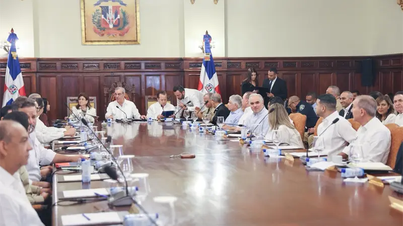 Paliza destaca apoyo del BID y expertos internacionales en Consejo de Ministros