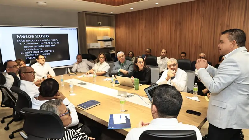 SNS socializa metas sector salud dominicana 2026 y traza hoja de ruta institucional
