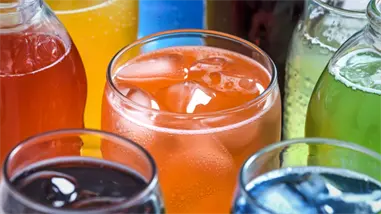 La OMS advierte que los impuestos al alcohol y bebidas azucaradas son demasiado bajos