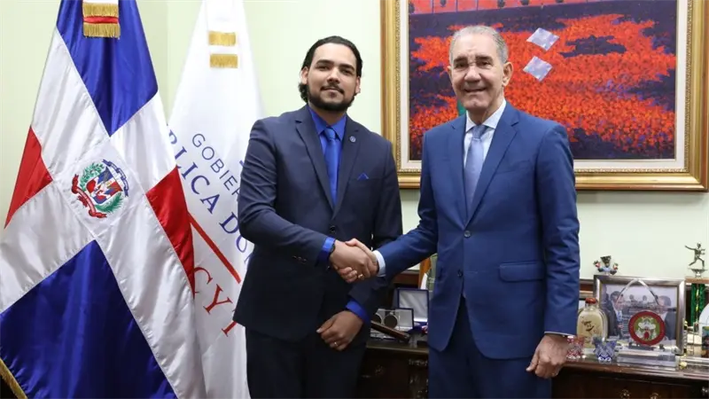 MESCyT impulsa becas internacionales para fortalecer investigaci&oacute;n en universidades dominicanas