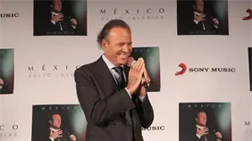 Dos exempleadas denuncian agresiones sexuales de Julio Iglesias ocurridas en Rep&uacute;blica Dominicana y otros pa&iacute;ses