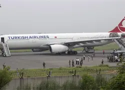 Un avi&oacute;n aterriza en Barcelona tras una amenaza de bomba a bordo