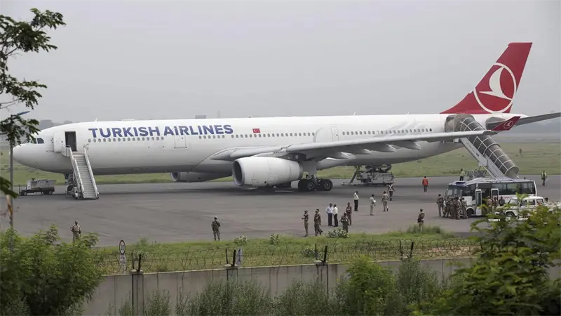 Un avi&oacute;n aterriza en Barcelona tras una amenaza de bomba a bordo