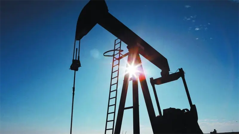 El Brent cae un 4.15 % tras disiparse el riesgo de un ataque inminente de EEUU a Ir&aacute;n