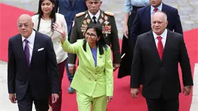 Delcy Rodr&iacute;guez abre su discurso en el Parlamento con homenaje a muertos de ataque de EEUU