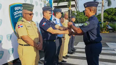 Antorcha ol&iacute;mpica de los LV Juegos Deportivos Militares y Policiales llega a la Polic&iacute;a Nacional