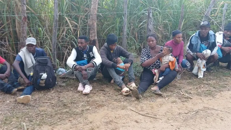 Detienen haitianos indocumentados en zonas rurales de Dajab&oacute;n