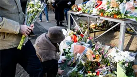 El papa recibi&oacute; a familiares de j&oacute;venes italianos muertos en el incendio de Crans Montana