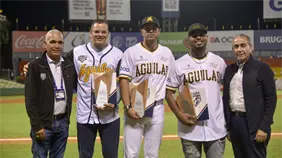 LIDOM entrega premios a Luis Urueta, Alberto Rodr&iacute;guez y Gian Guzm&aacute;n