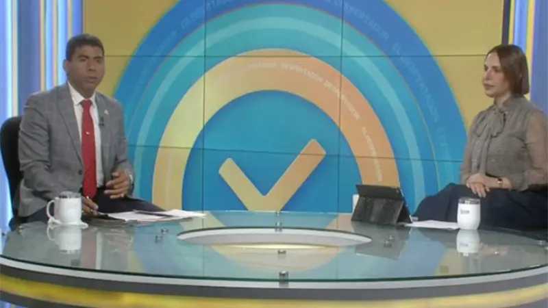 Hoy en El Despertador: Furia el cami&oacute;n militar blindado de RD