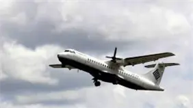 Autoridades indonesias buscan avi&oacute;n desaparecido en Sulawesi del Sur con 10 personas a bordo