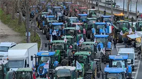 Cerca de 2,500 personas protestan en Berl&iacute;n con tractores contra acuerdo Mercosur