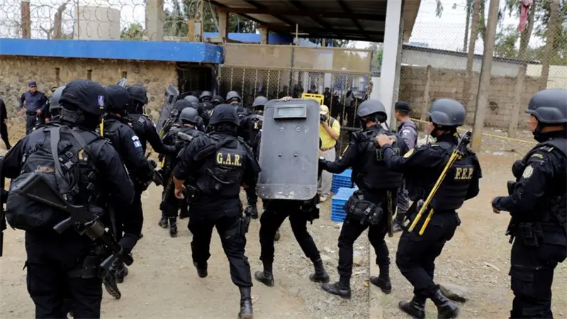 La polic&iacute;a de Guatemala sufre m&uacute;ltiples ataques que dejan siete agentes asesinados