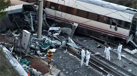 El papa se muestra, profundamente apenado por el accidente ferroviario de Espa&ntilde;a