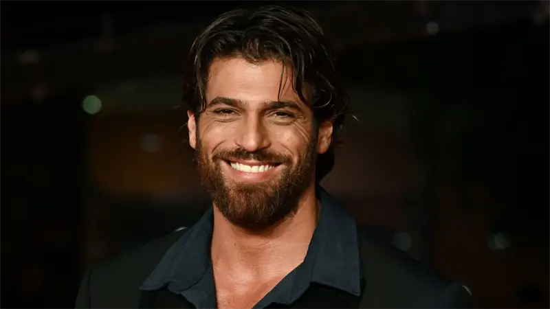 El actor turco Can Yaman, brevemente detenido en Estambul, niega posesi&oacute;n de drogas