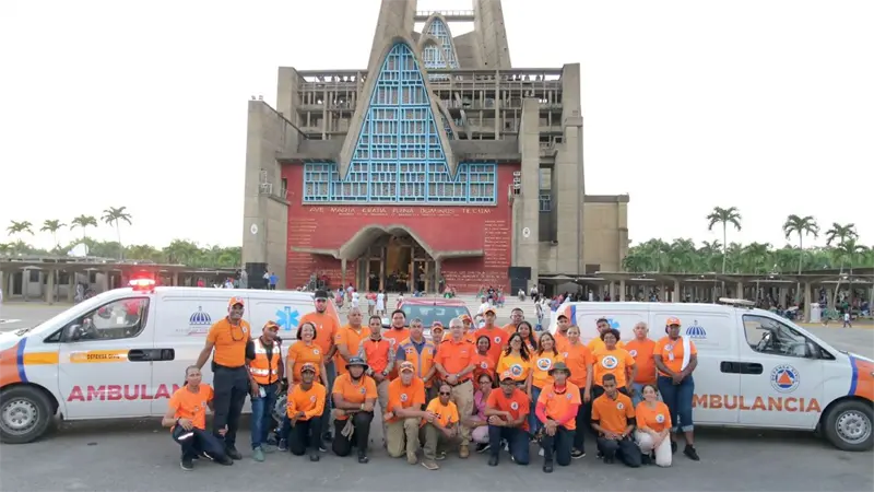 Defensa Civil acompa&ntilde;a a fieles en carreteras y la Bas&iacute;lica de Hig&uuml;ey