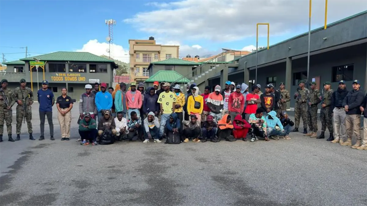 Son detenidos 51 haitianos indocumentados en Constanza, La Vega