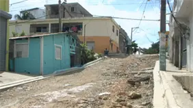 Falta de asfalto deja incomunicado a habitantes del sector Miraflores