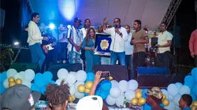 Víctor Pichardo ora por la salud de Ramón Alburquerque en Peralvillo Víctor Pichardo ora por la salud de Ramón Alburquerque en Peralvillo